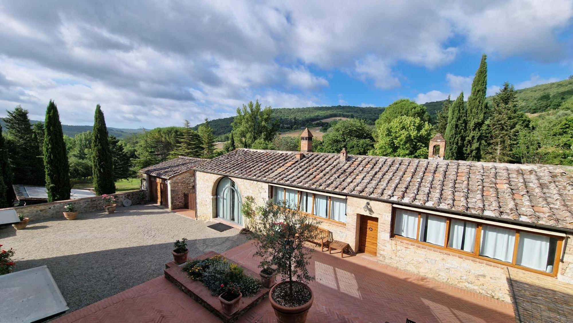 La Corte Del Chianti Classico Aparthotel